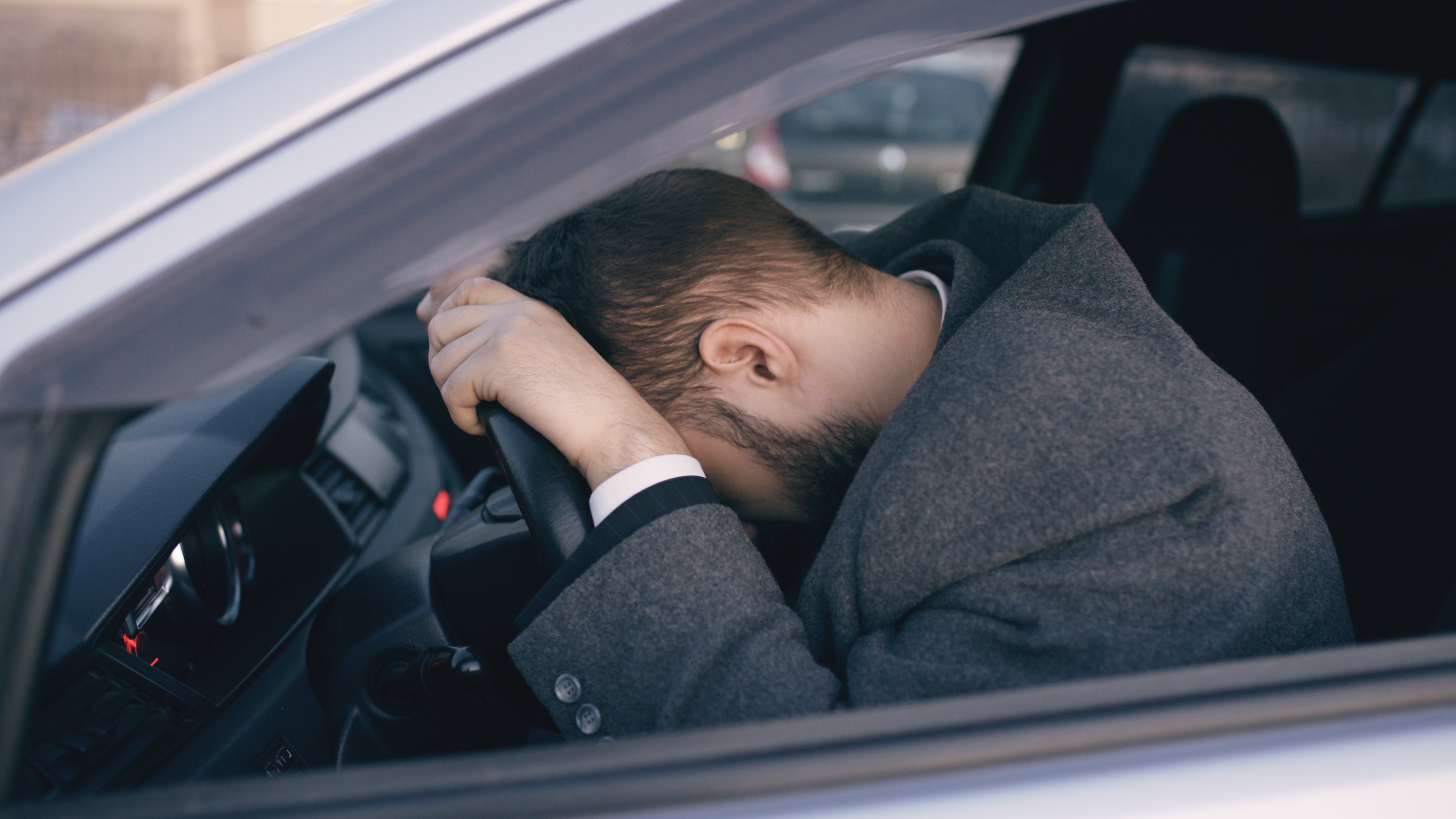 タクシー運転手の仕事ってほんとにきついの？ドライバーが語るきついポイントを紹介【2022年3月更新】