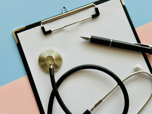 タクシー運転手は必ず受診!健康診断の重要性と長く働くための体調管理術